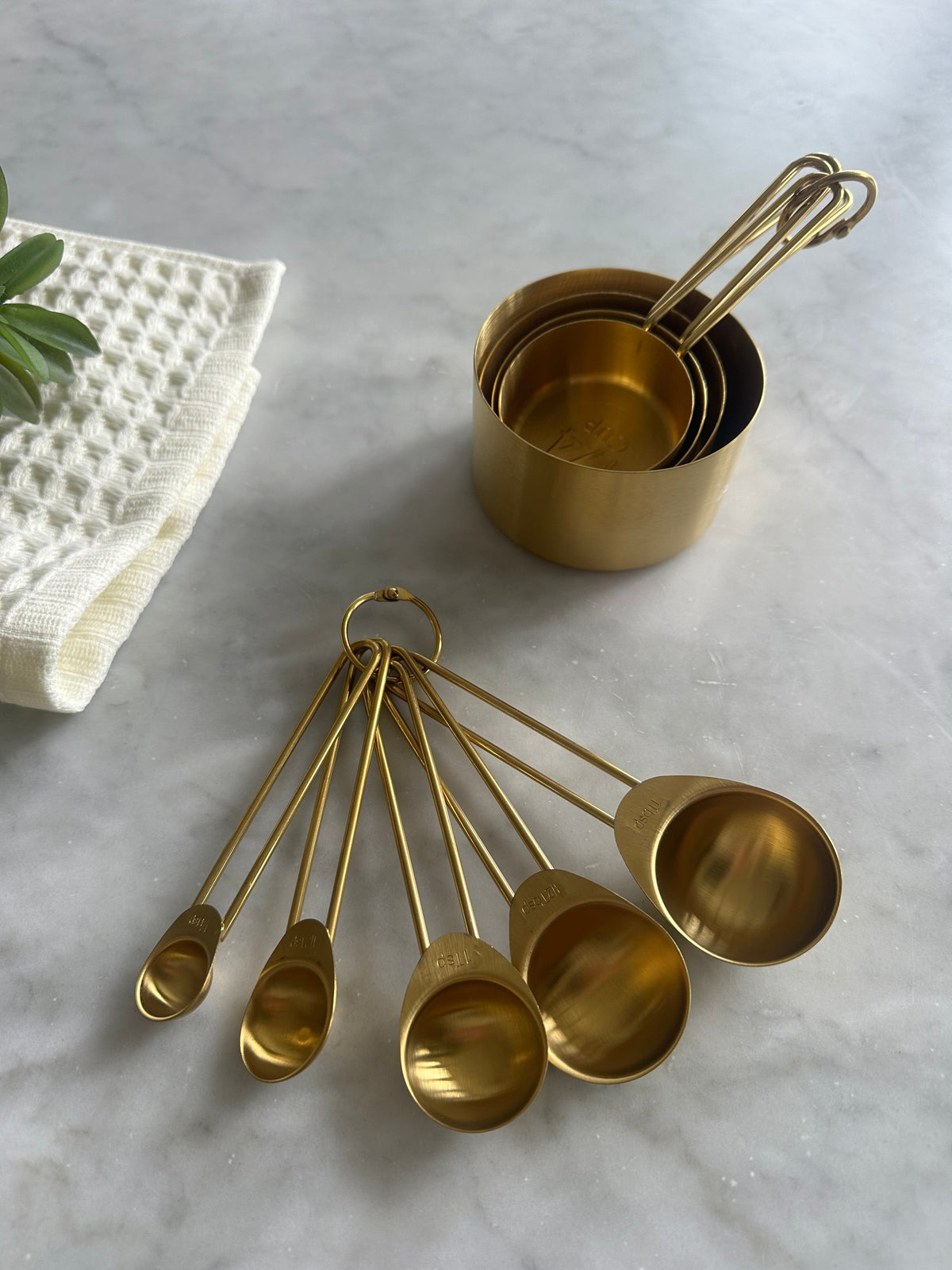 Sorrento Gold Measuring Cups & Spoons Set
